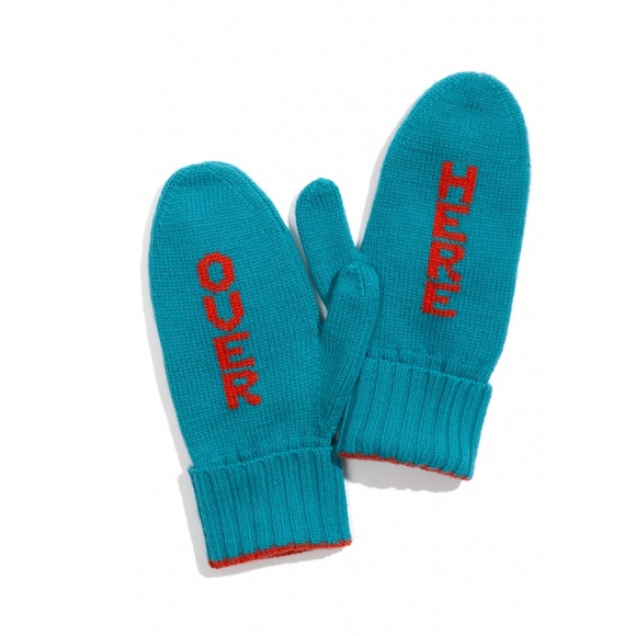 Kate Spade Accessories - NWT Kate Spade Over Here Mittens